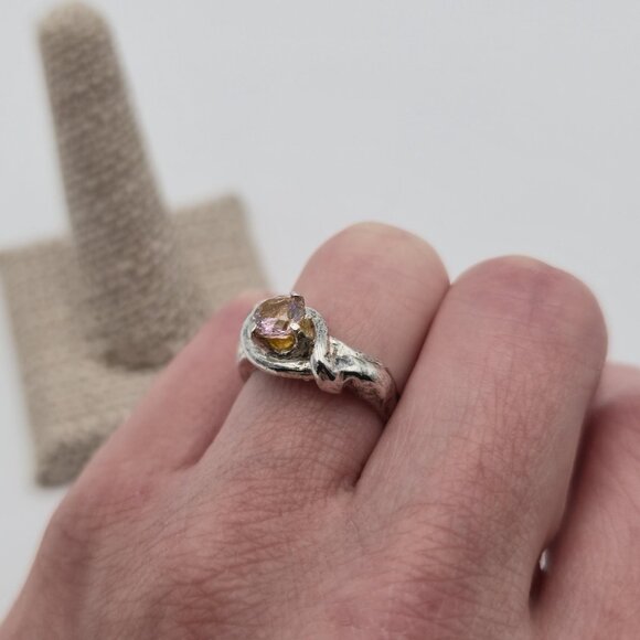 Size 6.5 Sterling Silver Cubic Zirconia Abstract Style Ring A4184 - Picture 5 of 9